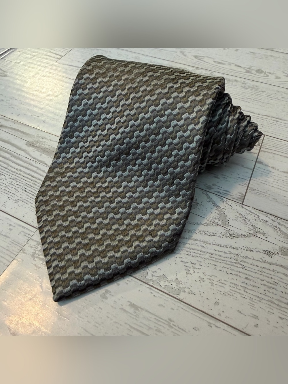 Giorgio Armani, Silk Geometric Woven Pattern Necktie